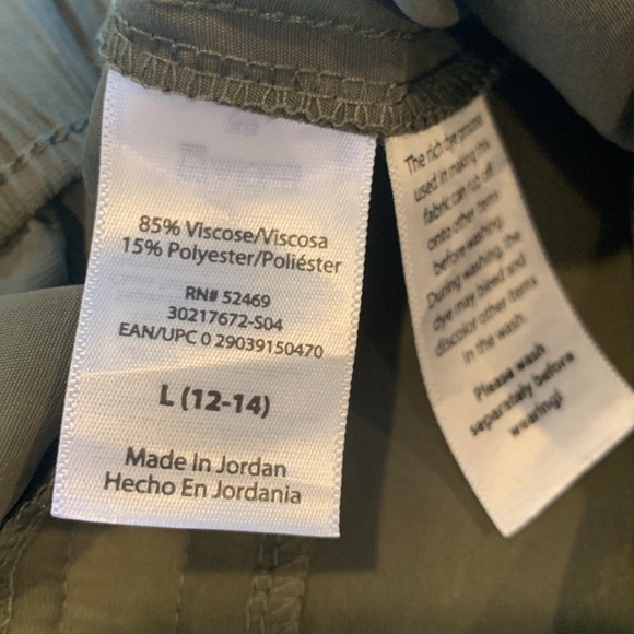 Sofia Vergara Olive Green Lightweight Cropped Luxe Cargo Pants Women’s Large - Picture 5 of 5